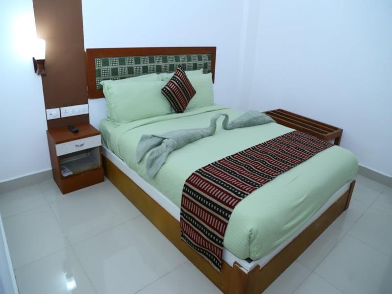 Thekkady Spice Valley Holiday Hotel เทกคาดี ภายนอก รูปภาพ